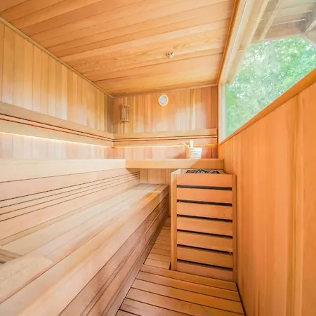 Quiet Infrared Sauna Retreat